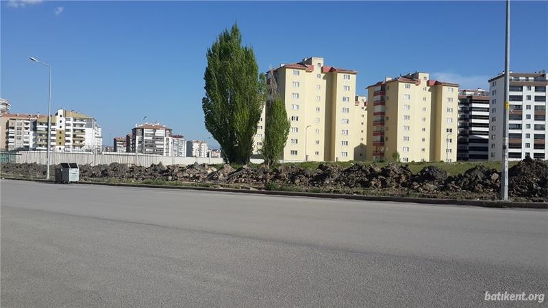 Turgut Özal Mahallesi'nin İlk Lise inşatına başlandı.