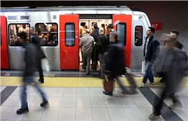 Ankarada metro arızası yolcuları çılgına çevirdi